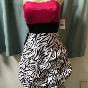 Beautiful short party dress !!!
